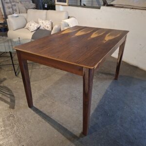 Mesa Comedor Suecia 1,28 x 0,80 - Guayubira (Outlet)